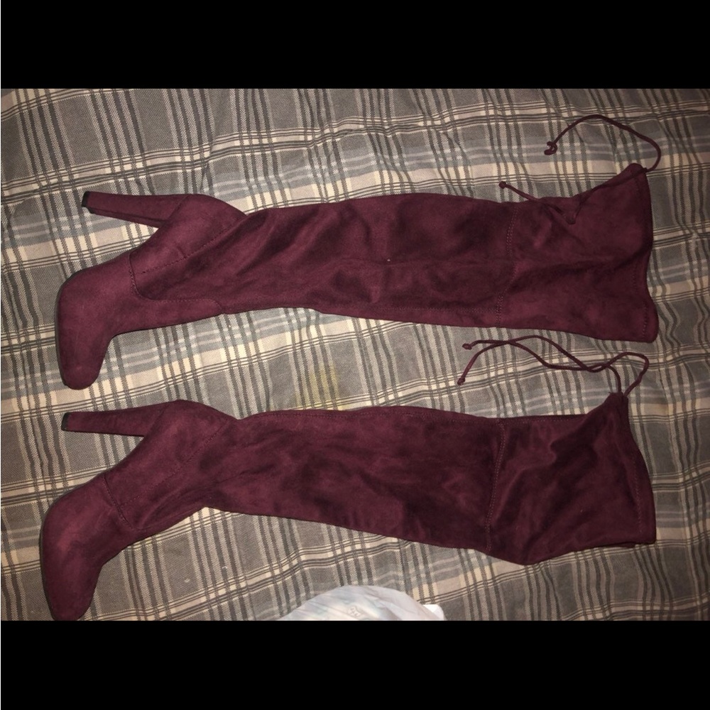 Burgundy womens boots